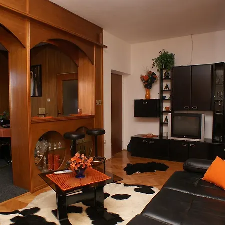 2956a Apartment