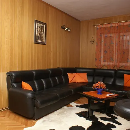 2956a Apartmán
